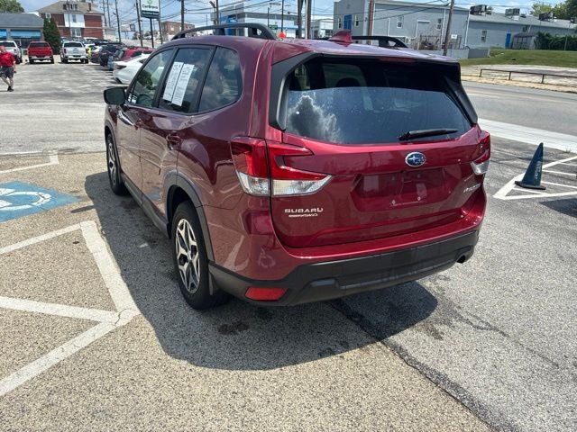 2023 Subaru Forester Premium