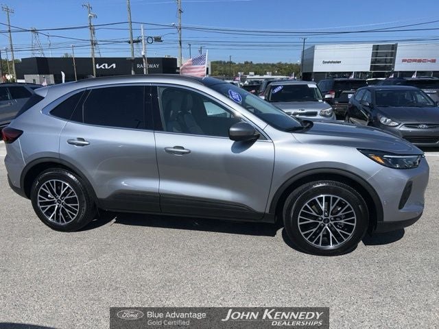 2024 Ford Escape Plug-In Hybrid Base