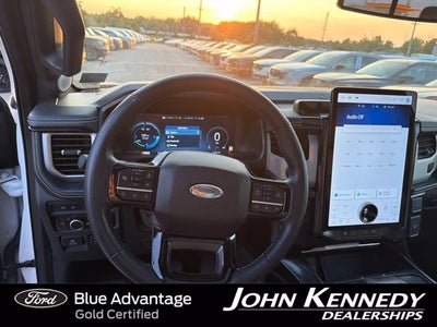 2022 Ford F-150 Lightning Platinum