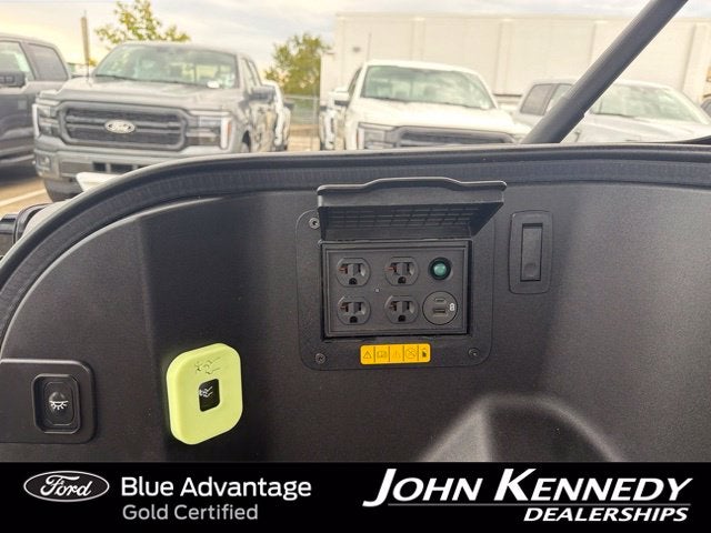 2024 Ford F-150 Lightning Flash