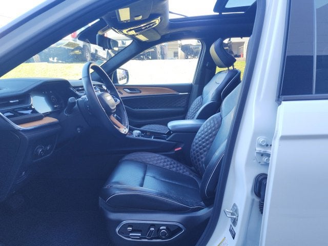 2023 Jeep Grand Cherokee L Summit