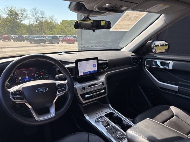 2024 Ford Explorer XLT