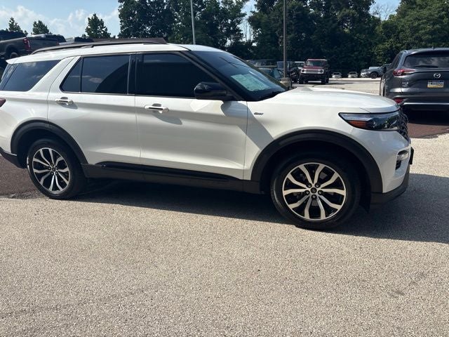 2024 Ford Explorer ST-Line