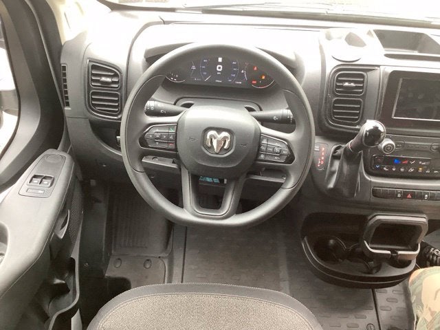 2025 RAM ProMaster 2500 Base 136 WB