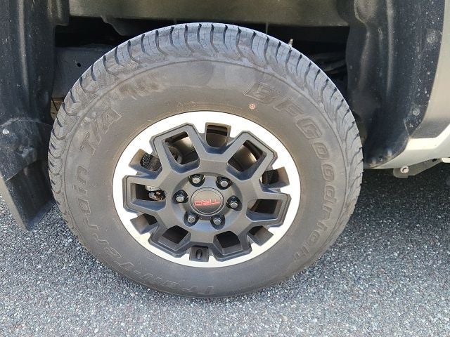 2024 Toyota Tacoma TRD Off-Road