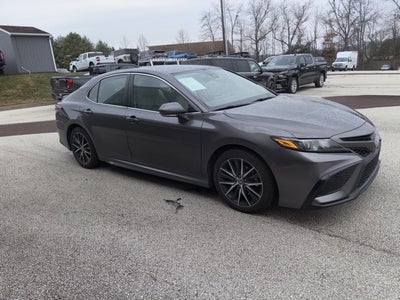 2023 Toyota Camry Hybrid SE