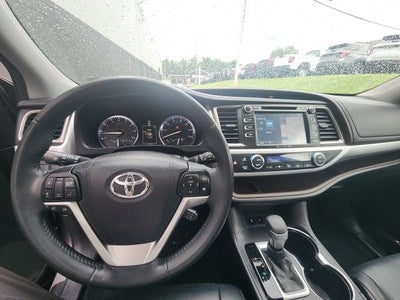 2016 Toyota Highlander XLE V6