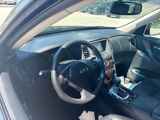 2016 INFINITI QX50 Base