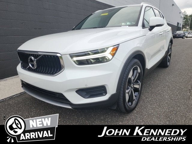2020 Volvo XC40 Momentum